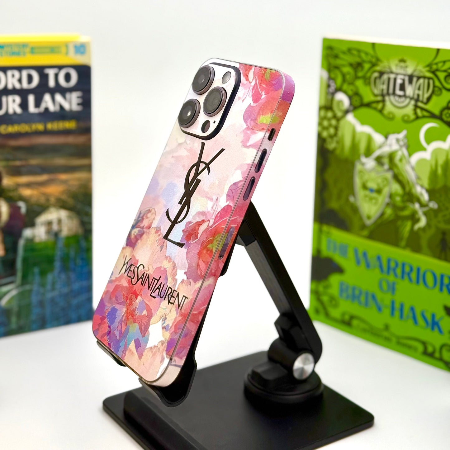 Skin Cover Luxe – YSL Floral Tropical (Compatible Tous Les Modélés des telephones)