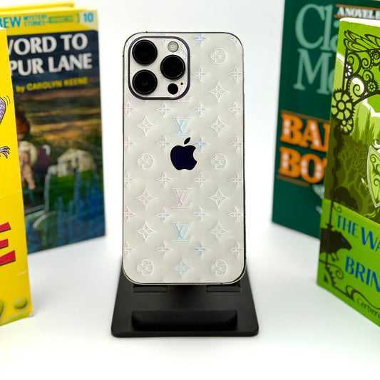 Skin-Cover LV-White (Compatible Tous Les Modélés des telephones)