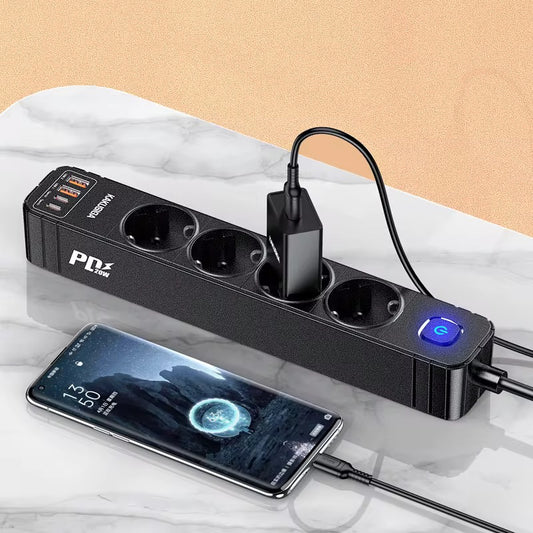 Multiprise Intelligente – 4 Prises + 4 Ports USB (2500W)